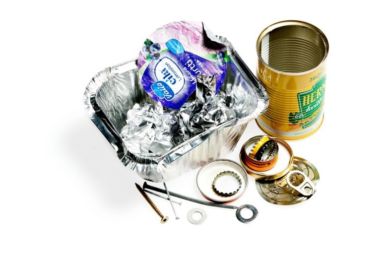 Metal packaging and objects belonging in metal collection.